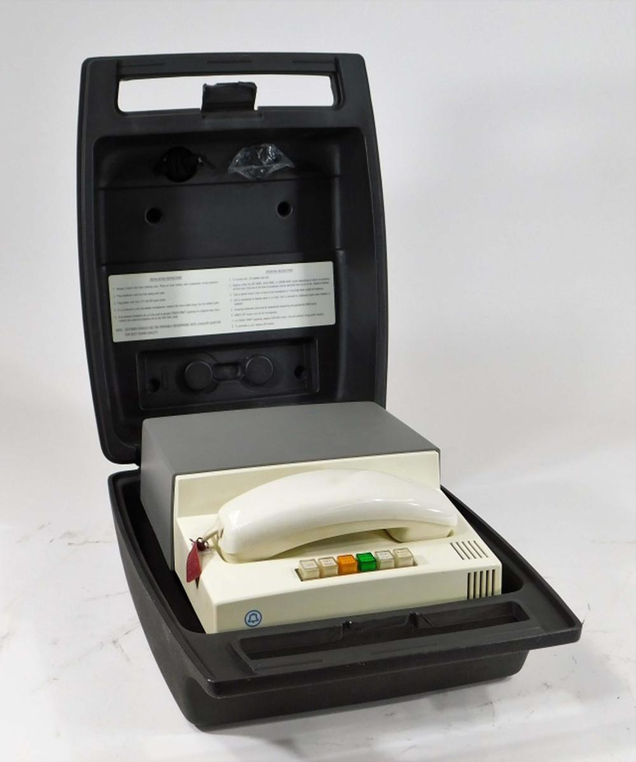 Illustration for article titled A New Auction Includes Some Remarkable Pieces of Telephone History